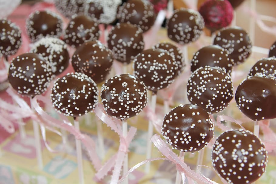 chocolate lollipops, cake pops, round balls, dessert, confectionery, HD wallpaper