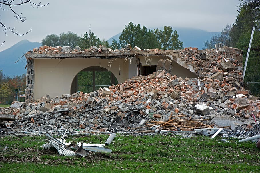 gray and brown concrete wall during daytime, ruin, crash, broken HD wallpaper