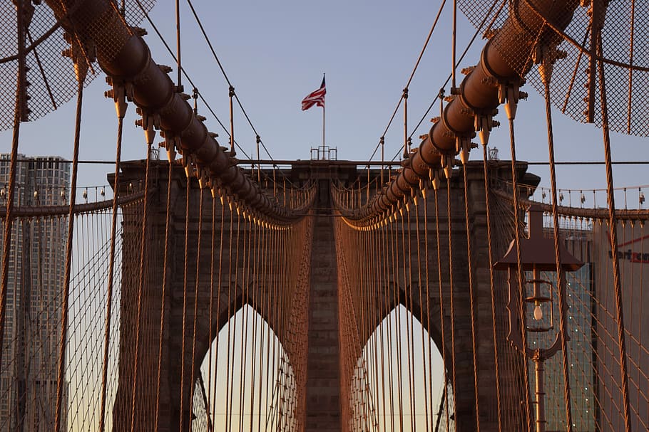 Brooklyn Bridge, bridge cable, hybrid cable-stayed/suspension bridge