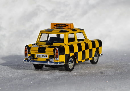 model car, satellite, auto, ddr, trabi, trabant 601, oldtimer HD wallpaper
