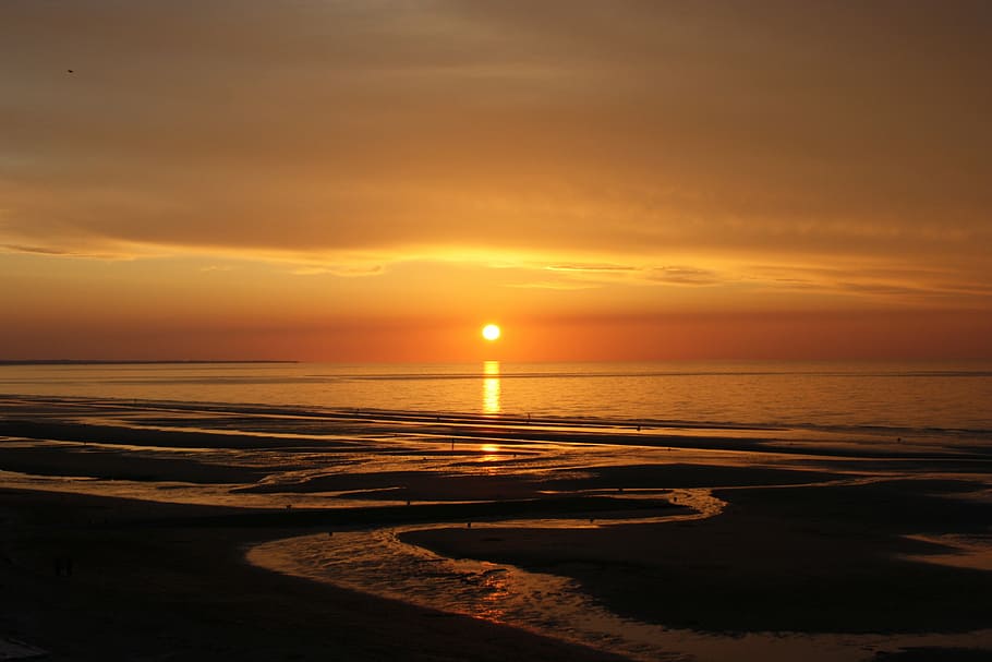 body of water during golden hour, landscape was, normandy beach HD wallpaper