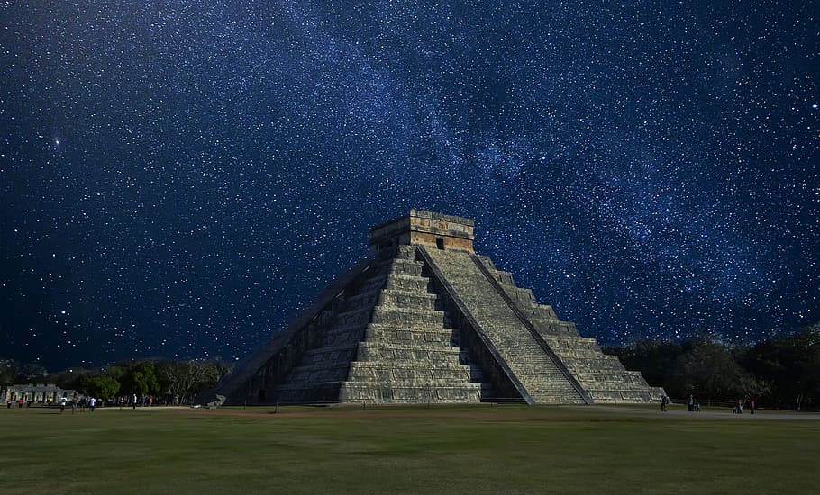 Chichen Itza during nighttime, mexico, pyramid, pyramid in mexico