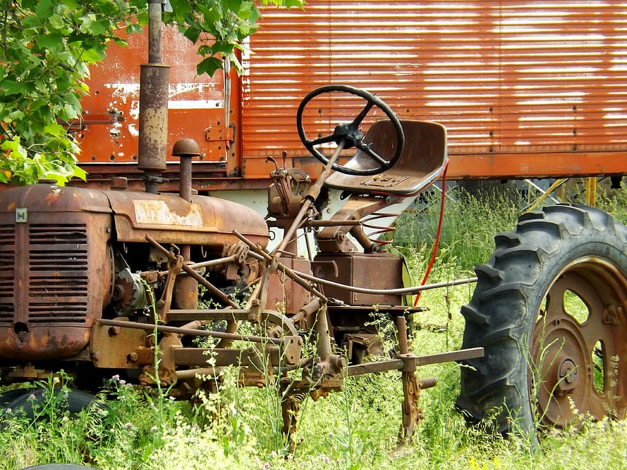 tractor, machine, old, rusty, machinery, vehicle, work, field HD wallpaper