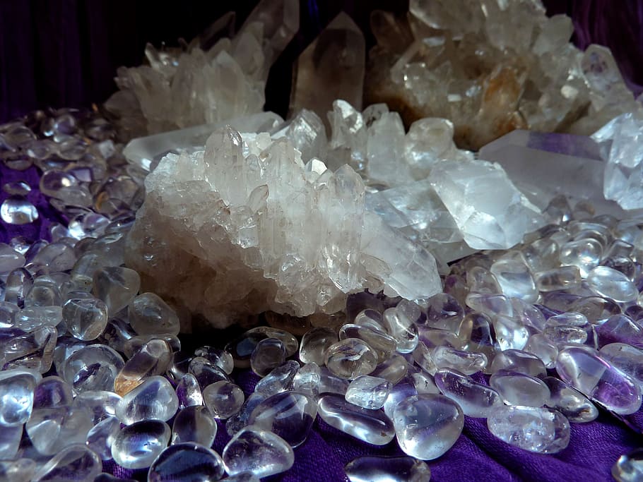 Rock Crystal, Double Forming, clear to white, gem top, chunks of precious stones