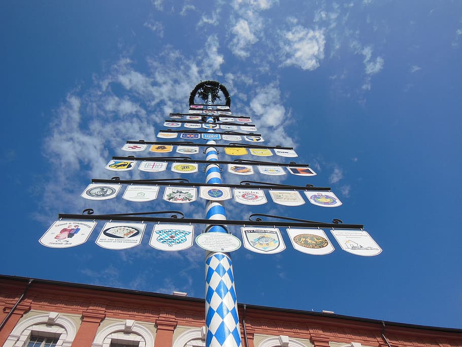 Maypole, Spring, Bavaria, White, blue, tradition, need old HD wallpaper
