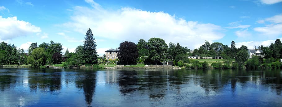 nature photography of house and trees near river at daytime, river tay