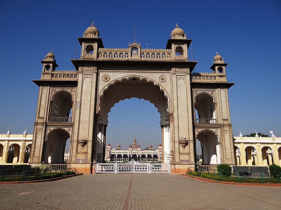 beige concrete gate during daytime, mysore palace, architecture HD wallpaper