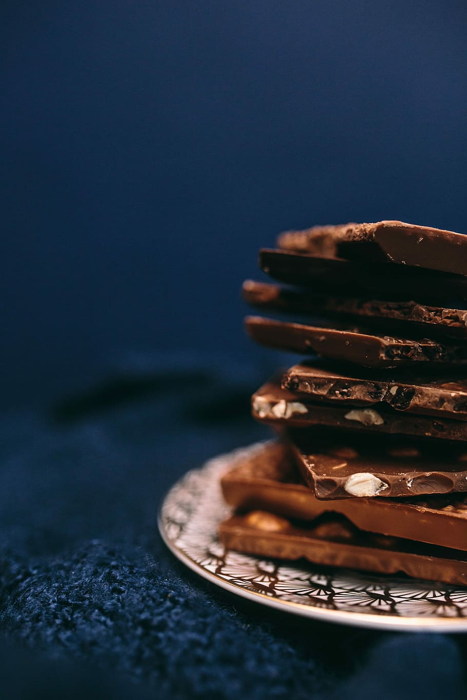 Close up a nut chocolate bar, sweet, candy, dark, dessert, food HD wallpaper