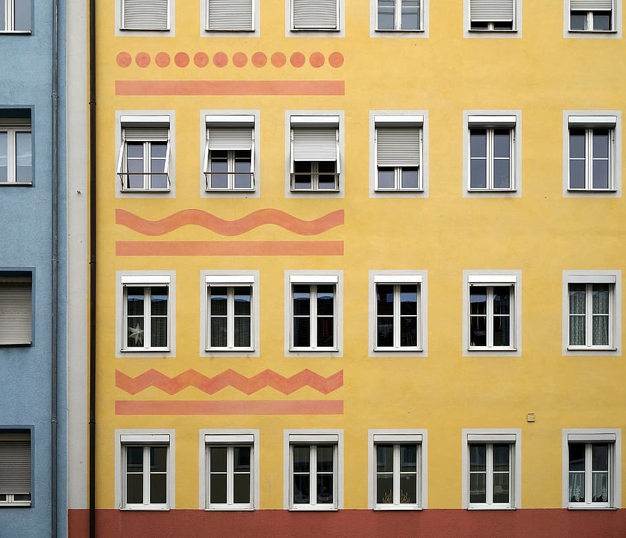 yellow concrete building, architecture, window, pattern, building exterior HD wallpaper