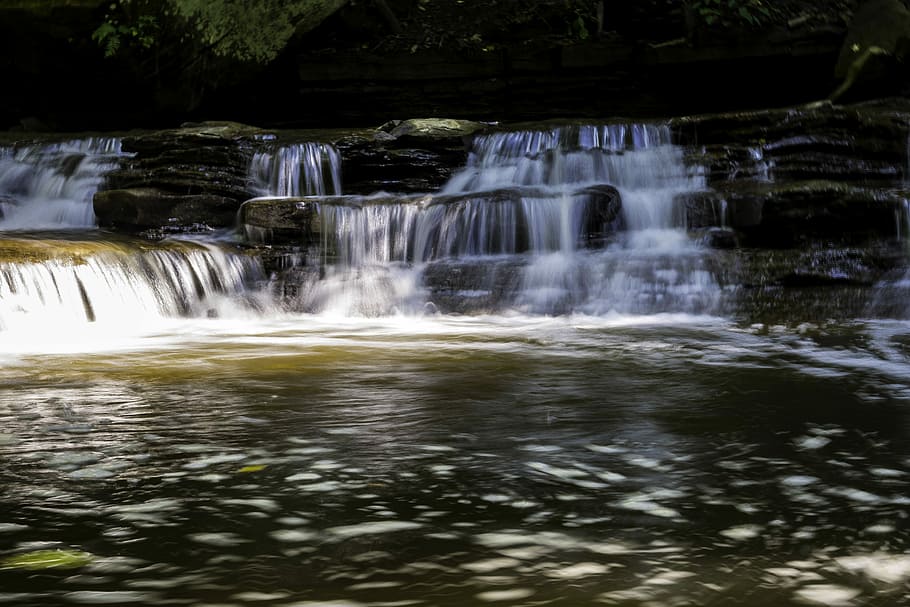 Small set of waterfalls and Pools at Cayuhoga Valley National Park, Ohio, HD wallpaper