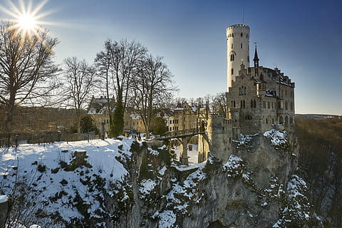 brown castle near the cliff at daytime, winter, architecture HD wallpaper