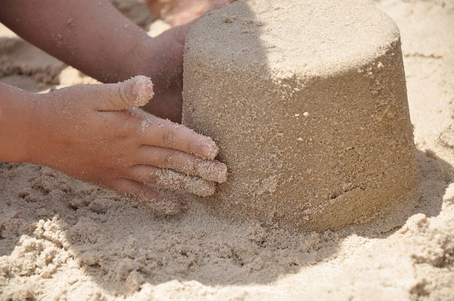 child playing with sand, hand, beach, summer, vacation, outdoor HD wallpaper