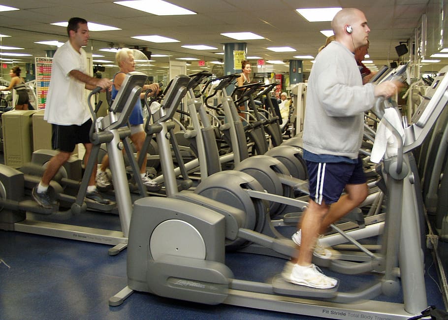 Jogging vs Elliptical: Comparing Cardio Workouts - Wellness Junction