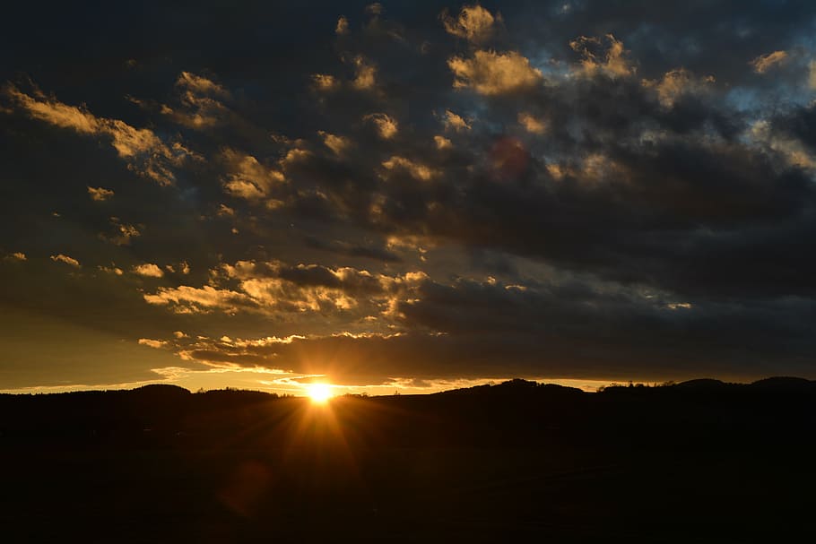 sky, clouds, sunset, spotlight, evening sky, clouds form, dark HD wallpaper