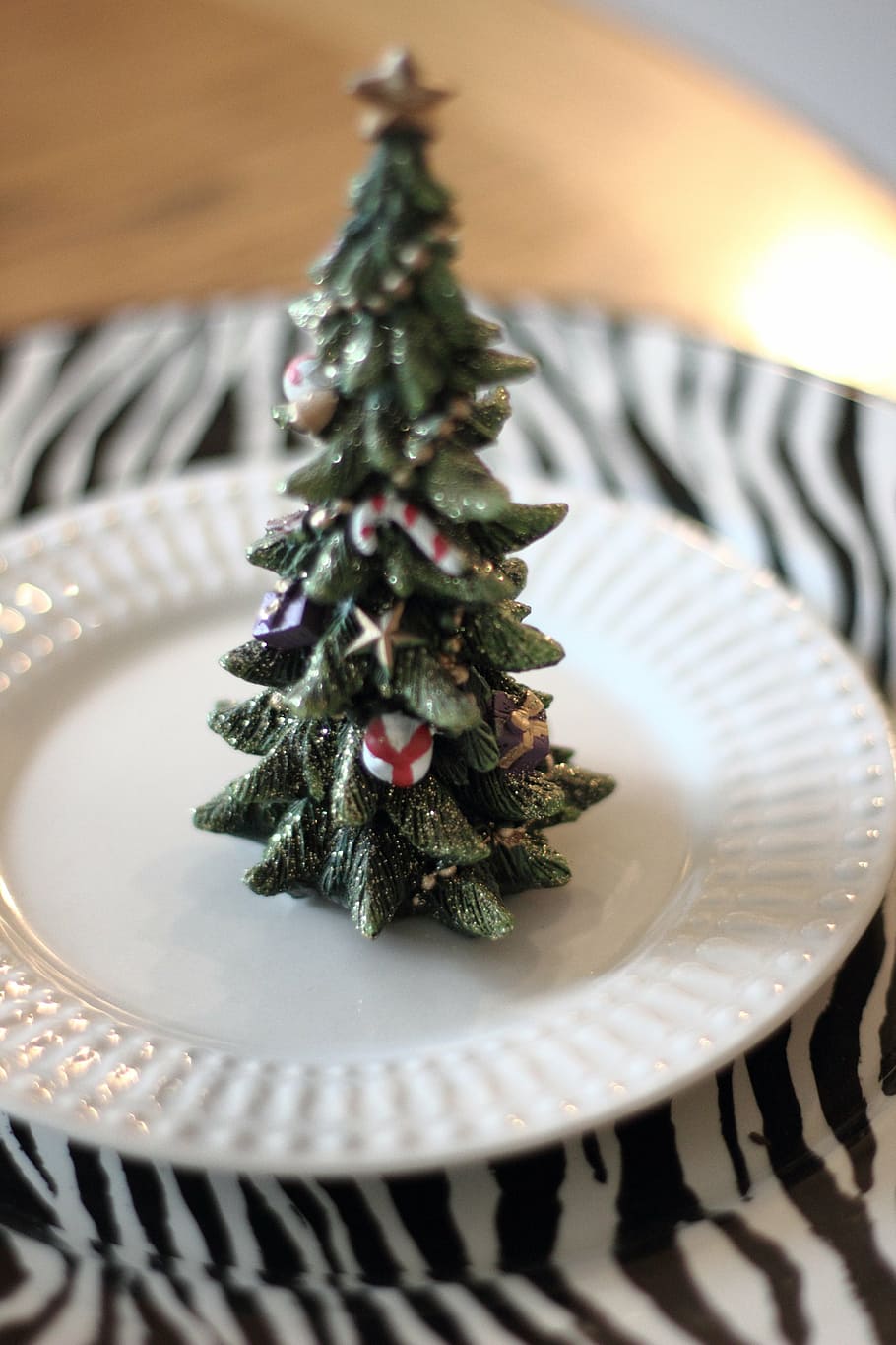 christmas, tree, pine, decoration, xmas, holiday, winter, ornament HD wallpaper