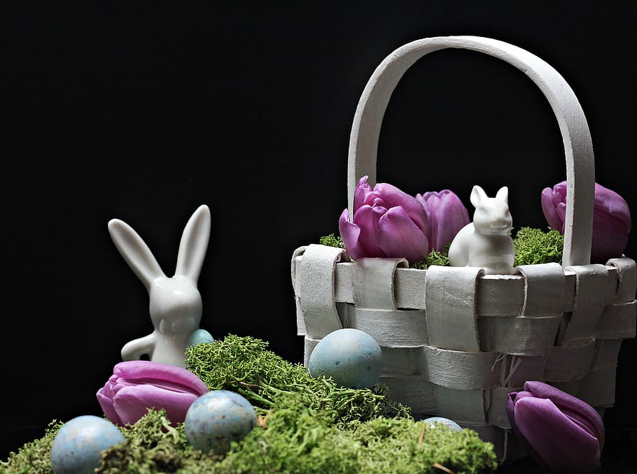 white rabbit ceramic figurine beside woven basket, hare, easter bunny HD wallpaper