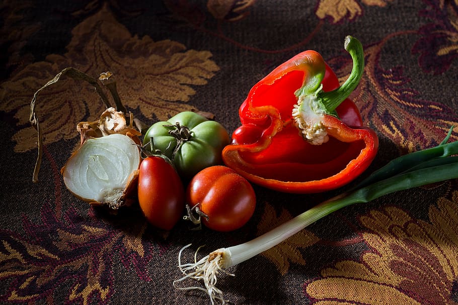 slice red bell pepper, onions and red tomato fruit on brown floral textile, HD wallpaper