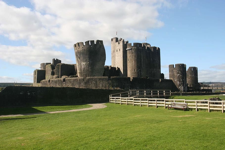 Wales, Caerphilly Castle, Uk, landmark, medieval, historic, HD wallpaper