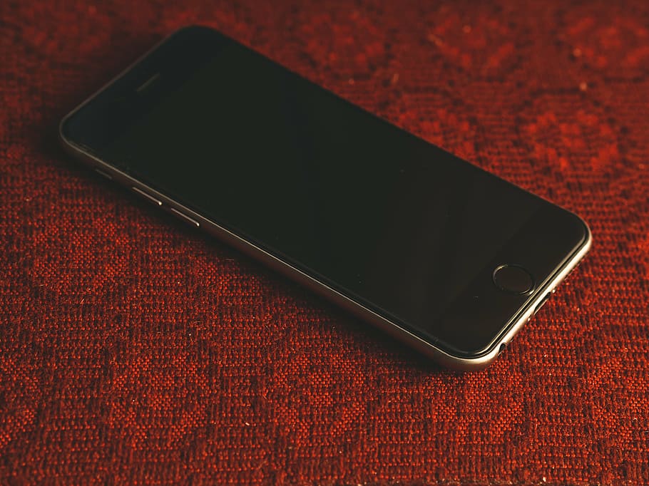 space gray iPhone 6 displaying black screen, ios, itunes, internet, HD wallpaper