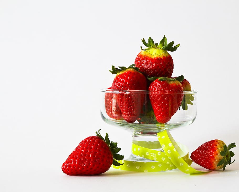 food photography of bowl of strawberry fruits, red, strawberries HD wallpaper