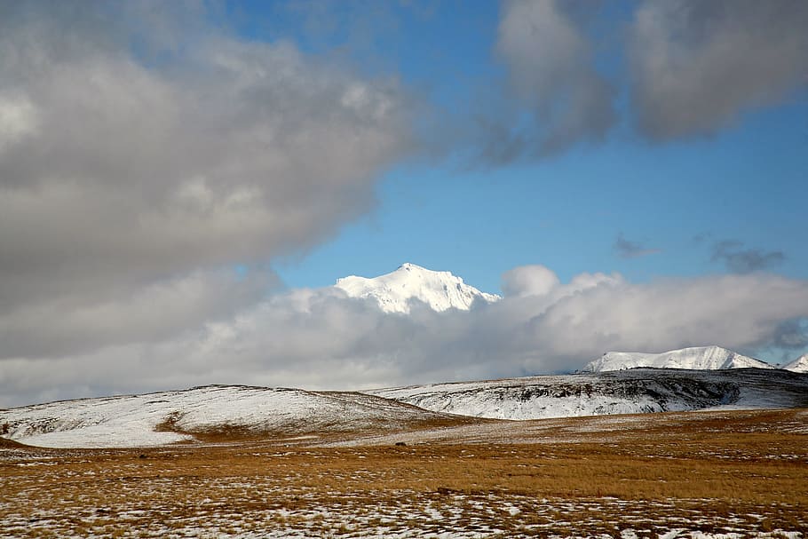 volcano, sky, clouds, tundra, autumn, snow, top, mountains HD wallpaper