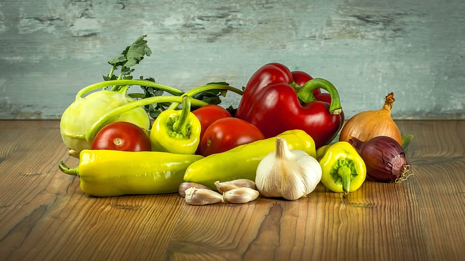 green, red, and orange vegetables, tomatoes, pepper, paprika, HD wallpaper