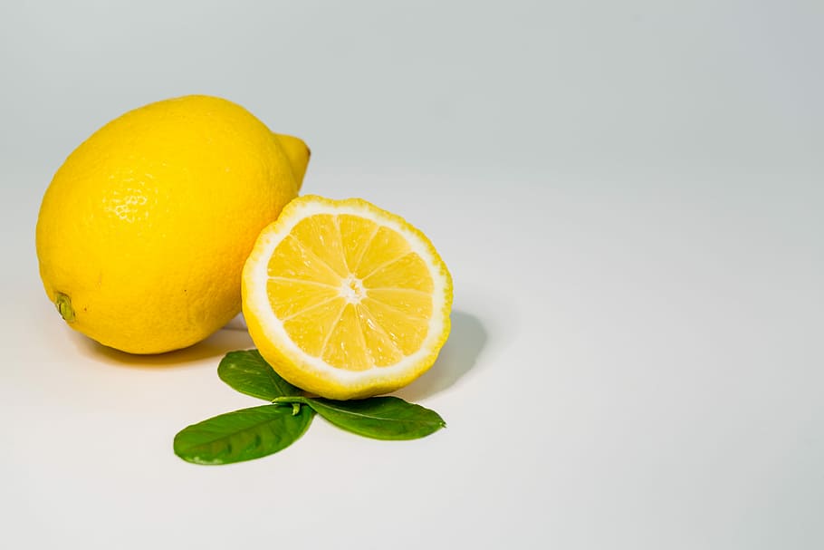 sliced lemon, citrus, juicy, fruit, freshness, citrus fruit HD wallpaper