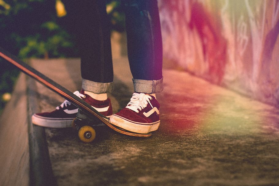 person stepped on black skateboard, people, man, sport, hobby HD wallpaper