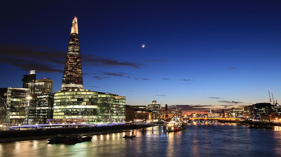 The Sharp, London, Buildings, Cranes, England, Lights, moon HD wallpaper