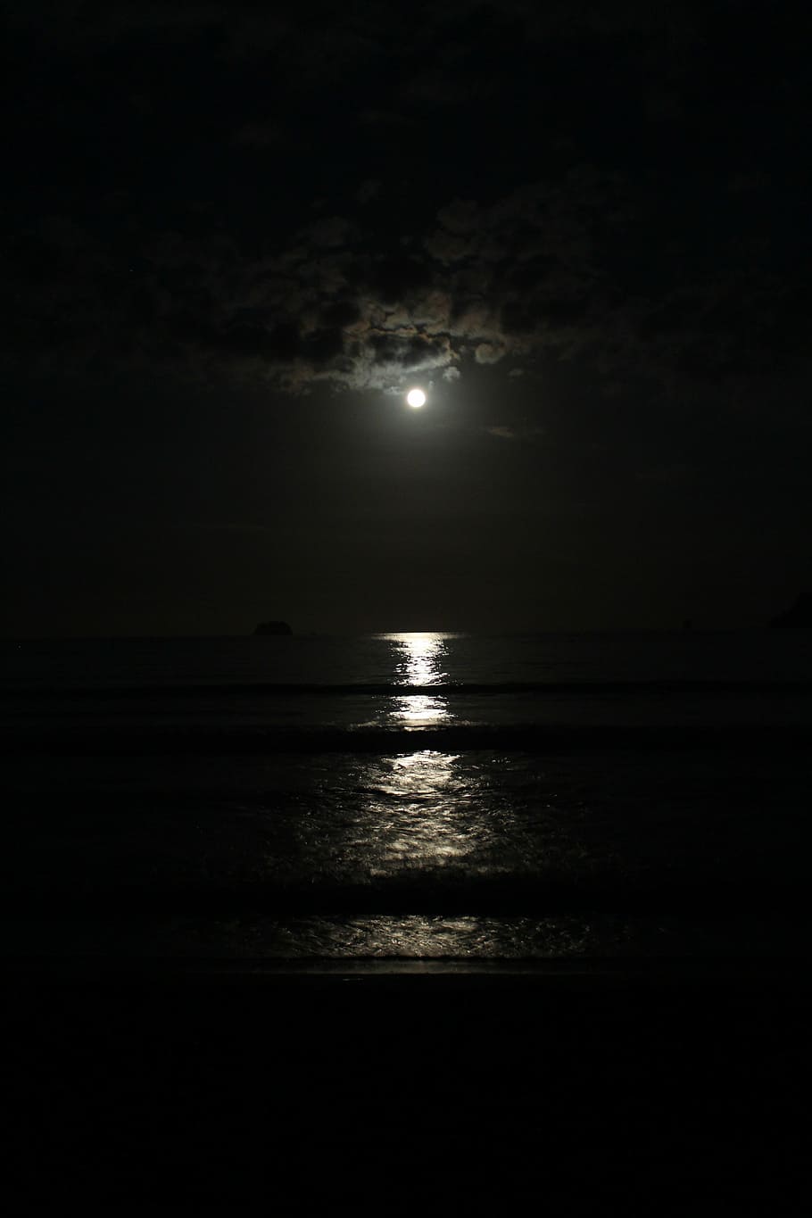 photo shot of seashore during night time, at night, moon, wave