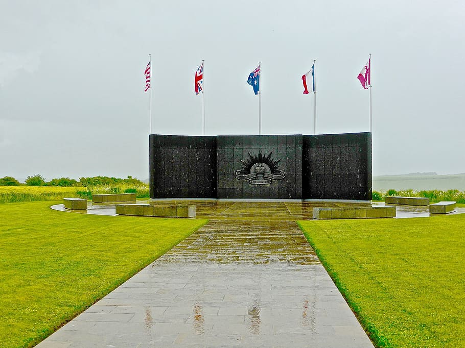 memorial, war, monument, military, remembrance, flag, patriotism HD wallpaper