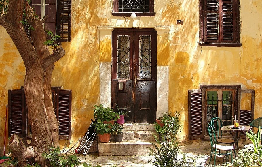 brown wooden closed door with 3-step stair, hellas, athens HD wallpaper