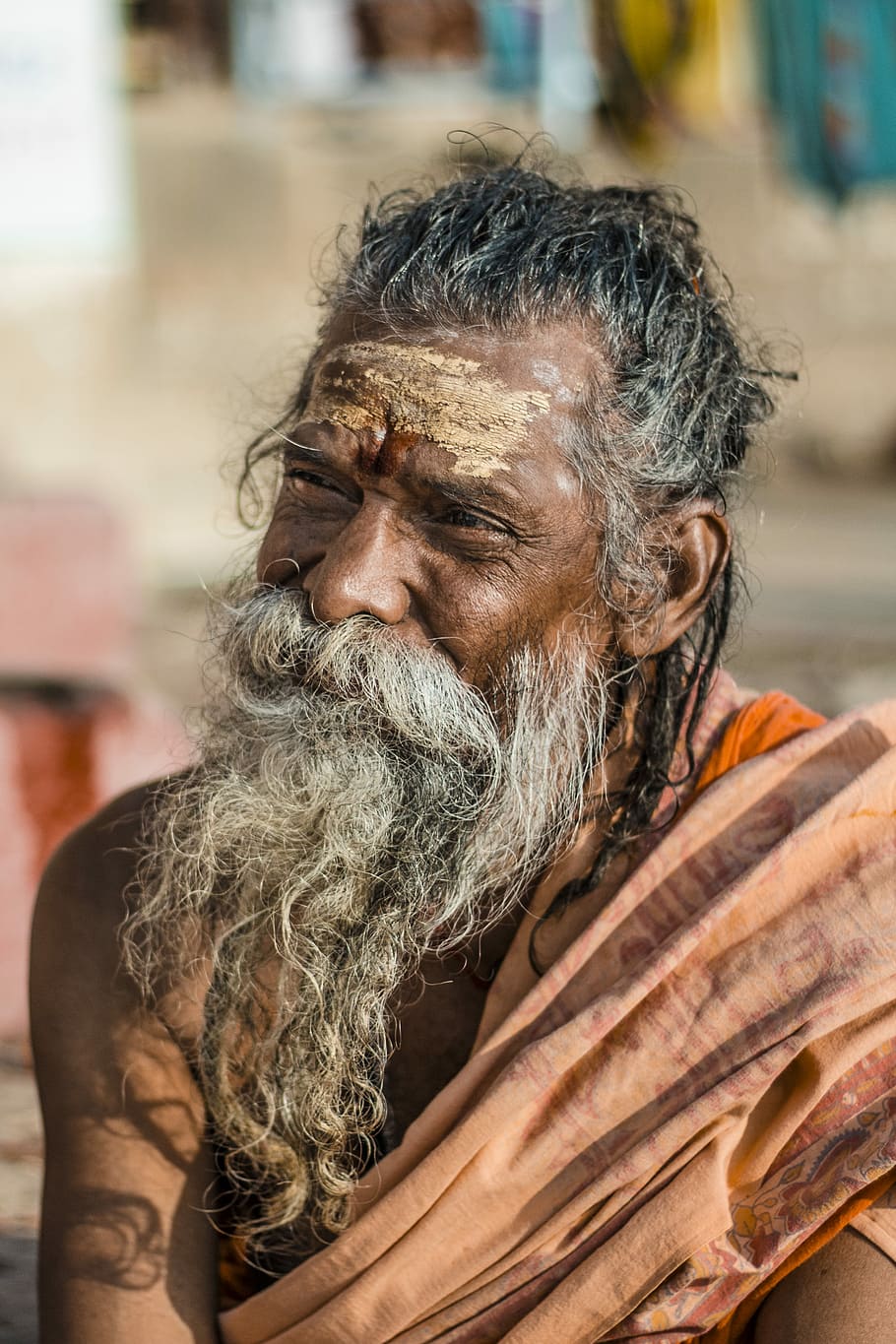 selective focus photograph of man in orange outfit, man portrait photo HD wallpaper