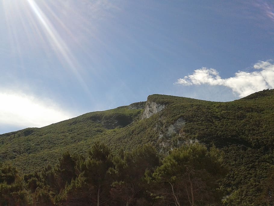 sun, mountain, campaign, hill, sunbeam, magic, sky, nature HD wallpaper