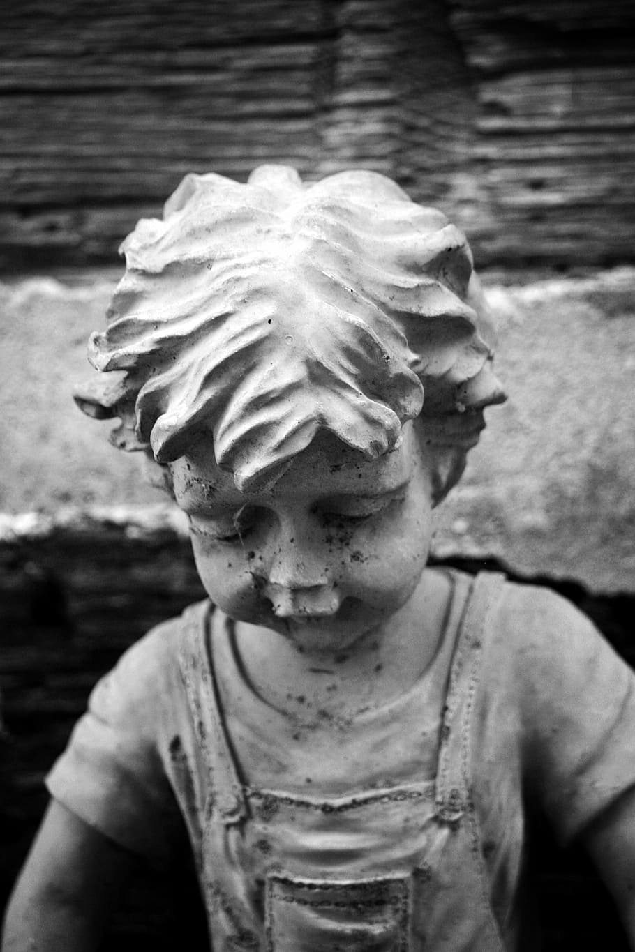 statue, child, spooky, stone, figure, human, children, focus on foreground HD wallpaper