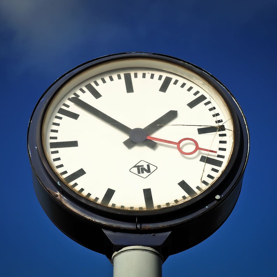 Adoption of the 24-Hour Standard Time System on Canadian Railroads - Pocket  Watch Database Blog