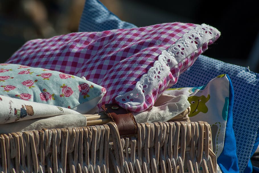 pillow on wicker base, flea market, pillows, bedding, basket HD wallpaper