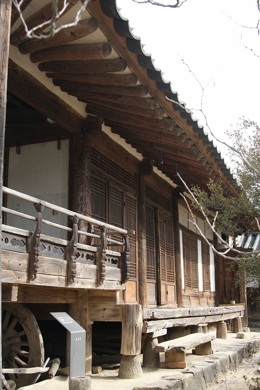 Eaves, Hanok, Kure, unjoru, expensive, wood - material, no people HD wallpaper