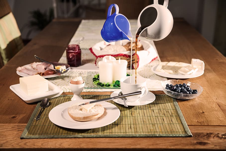 clear glass plates and two tea pot sets, breakfast, breakfast table HD wallpaper
