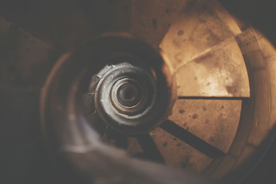 selective focus photography of brown tunnel, stair, step, spiral HD wallpaper
