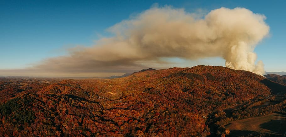 white smoke over brown mountain, mountain covered by clouds, Tennessee HD wallpaper