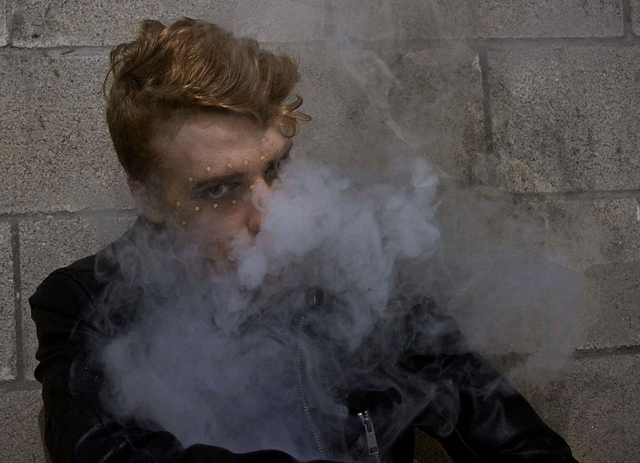 Unwound, man covered with white smoke, guy, male, red head, one person HD wallpaper