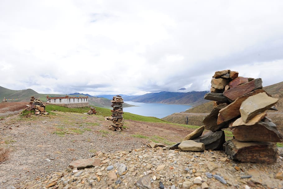 yamdrok tso, lagoon, tibet, sky, mountain, cloud - sky, rock, HD wallpaper