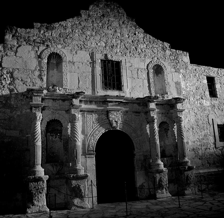 grayscale photo of ruins, the alamo, night, evening, sky, dark