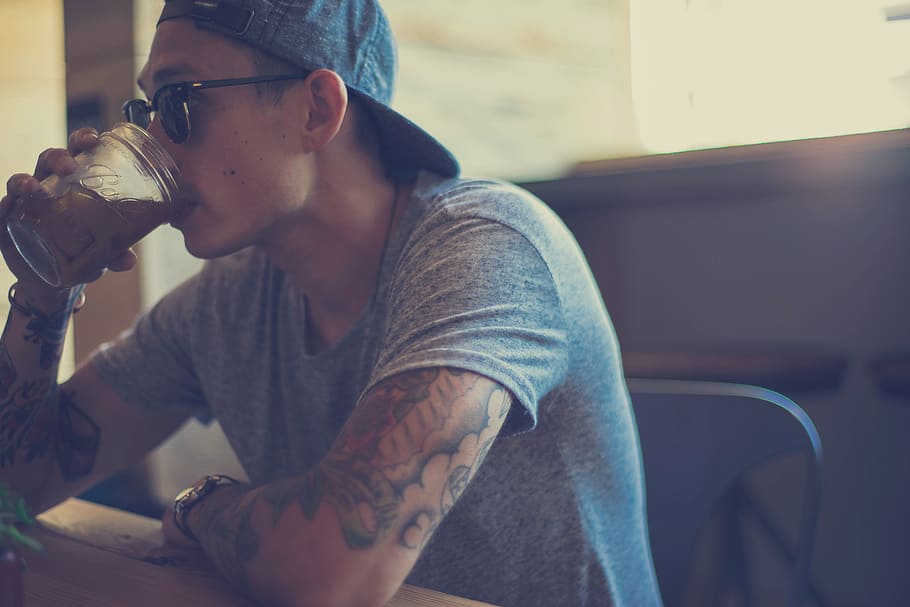 man in grey crew-neck shirt drinking, guy, tattoos, tshirt HD wallpaper