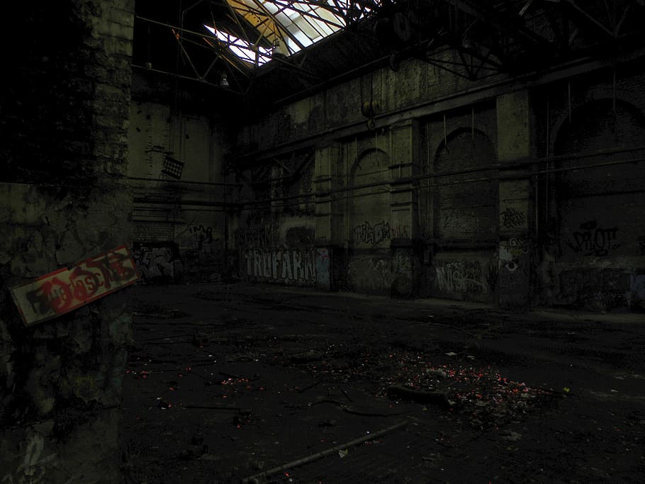 graffiti on walls, factory, age, decay, leave, khd, deutz factory HD wallpaper