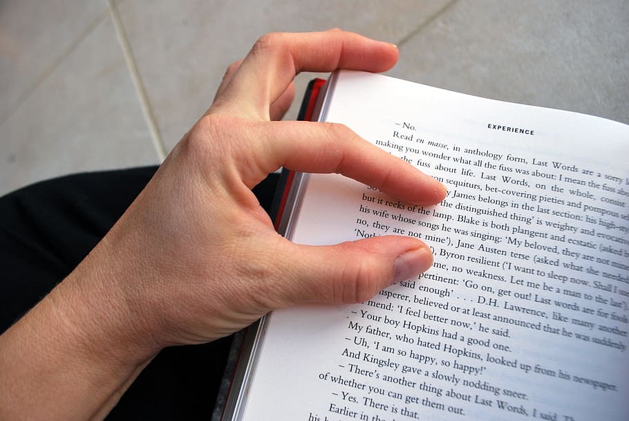 reading, fingers, tablet, book, funny, hand, human body part HD wallpaper