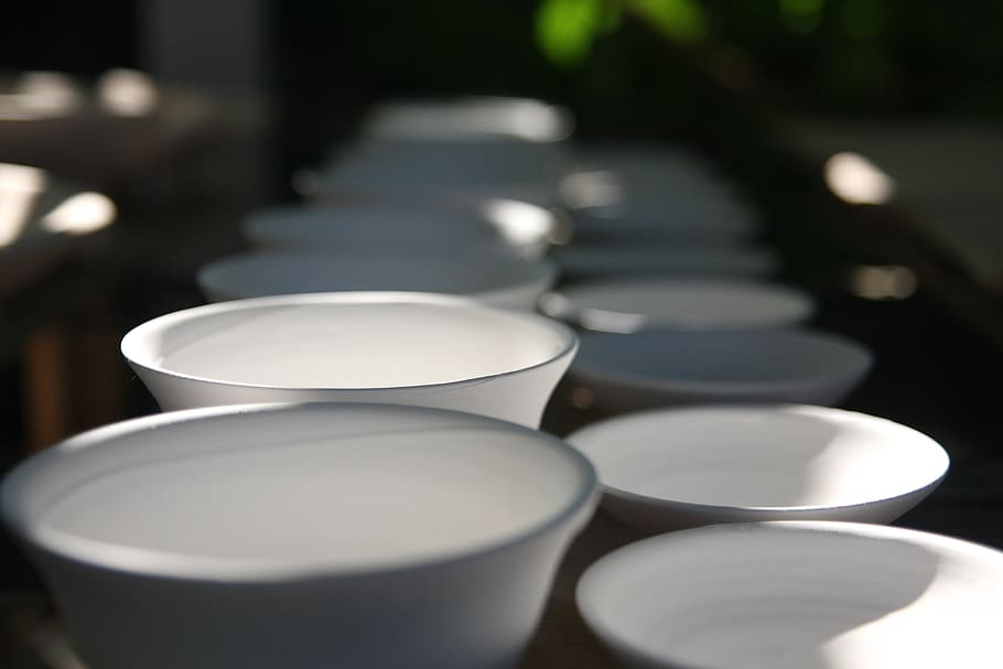 closeup photo of white cups, porcelain, container, craft, pottery HD wallpaper
