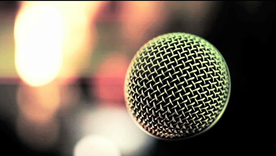 selective focus photography of condenser microphone with bokeh background HD wallpaper