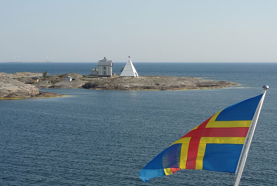 baltic sea, archipelago, flag, water, horizon, horizon over water HD wallpaper